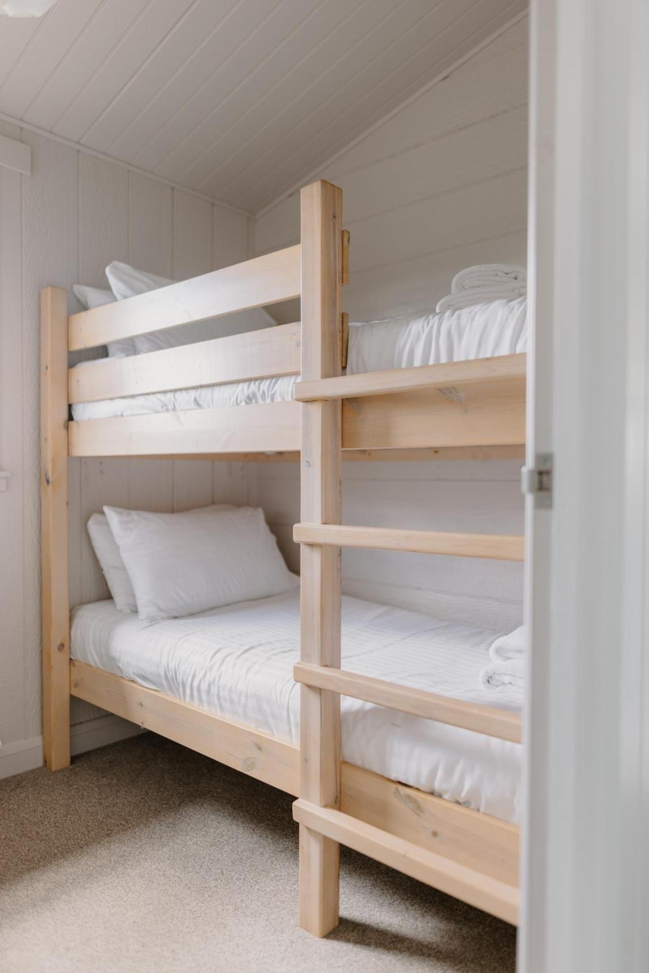 Linwater Caravan Park - Luxury Lodges And Static Caravans Near Edinburgh Newbridge  Exterior foto
