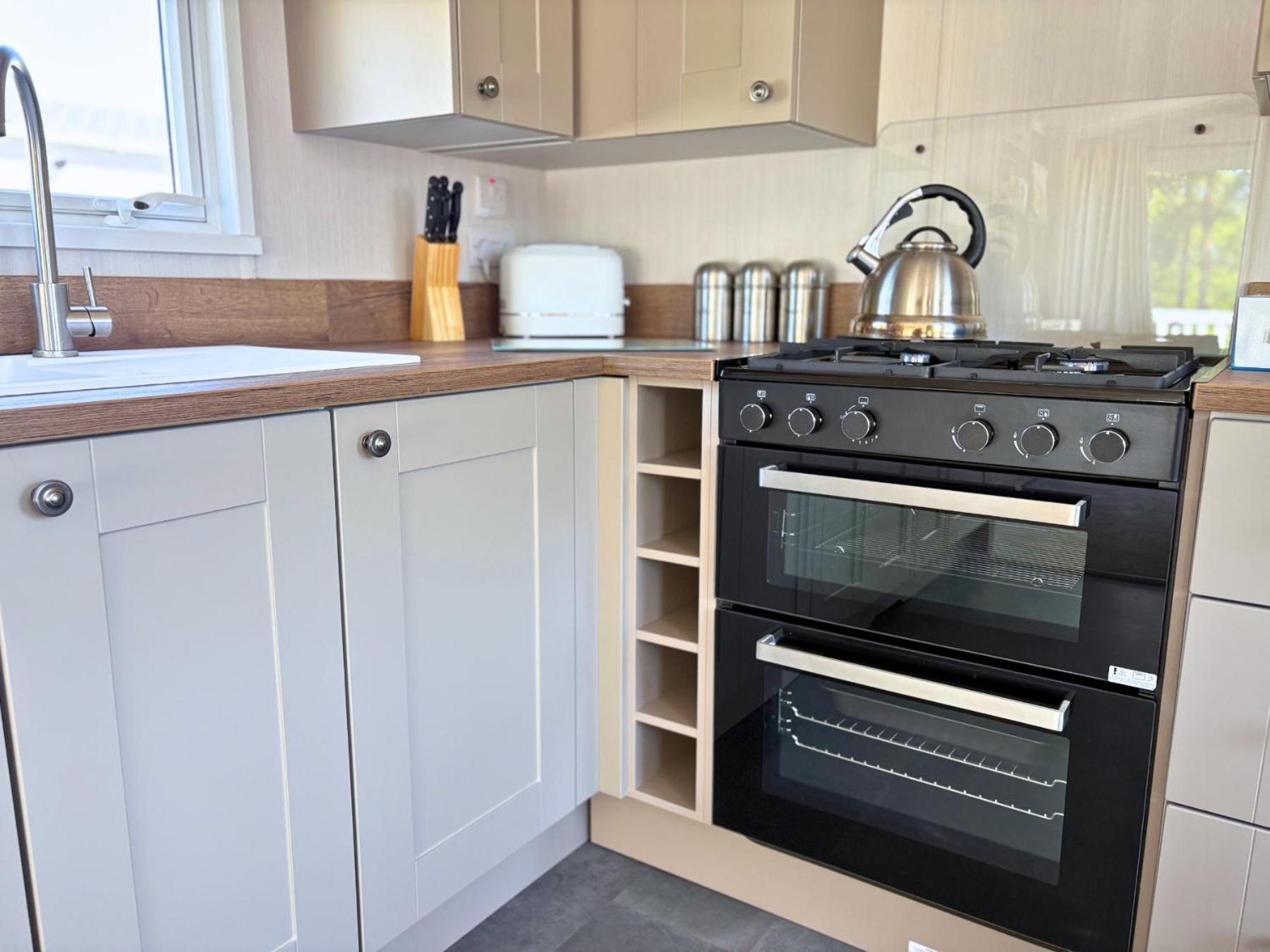 Linwater Caravan Park - Luxury Lodges And Static Caravans Near Edinburgh Newbridge  Exterior foto